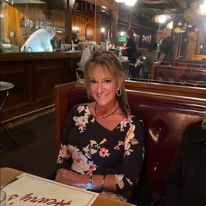 Meet your Posher, Lisa